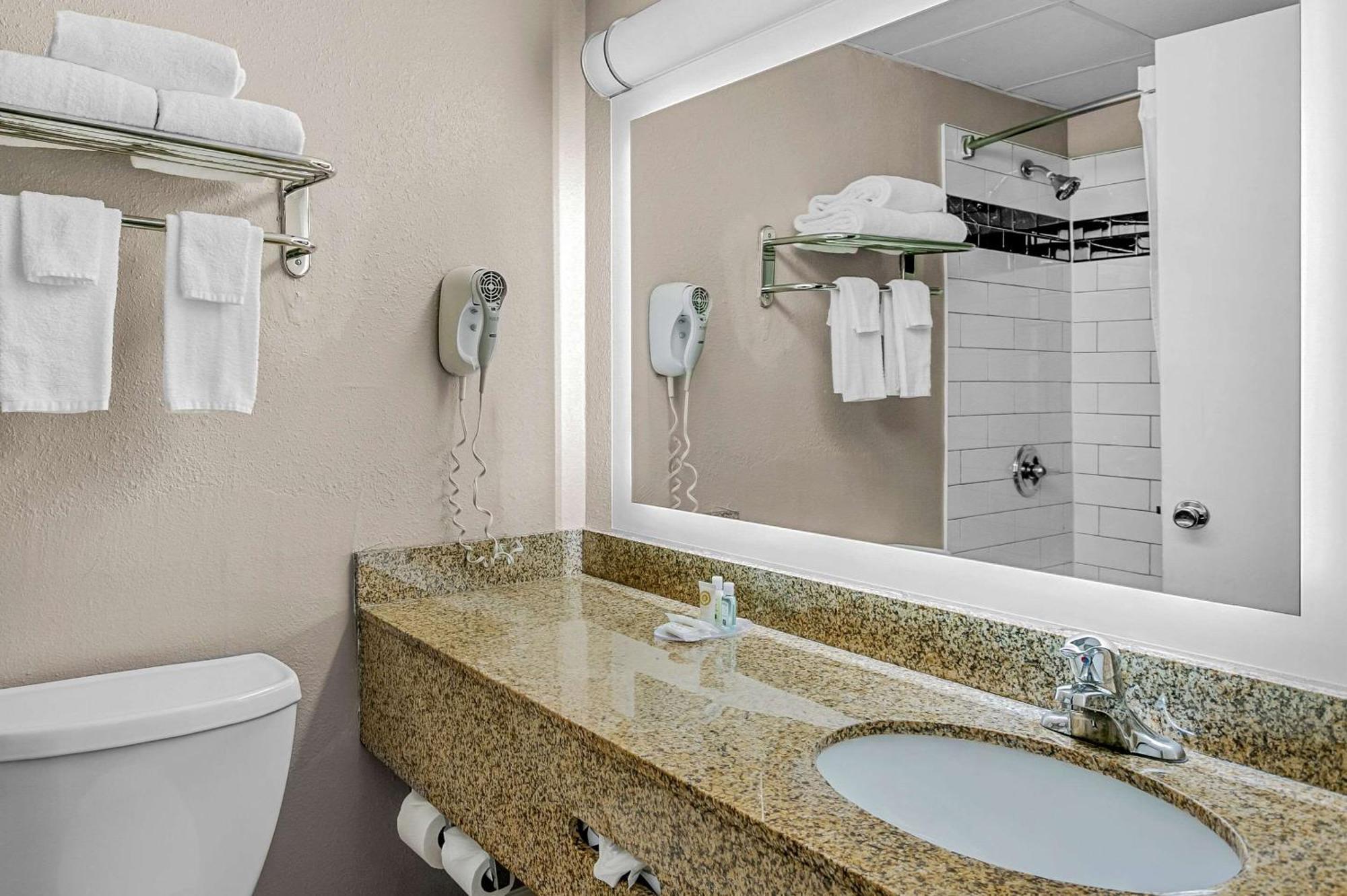 Quality Inn Jessup - Columbia South Near Fort Meade Exterior photo